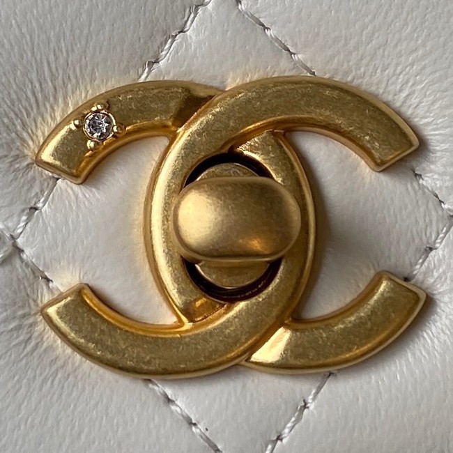 Chanel MINI FLAP BAG AP3424 white