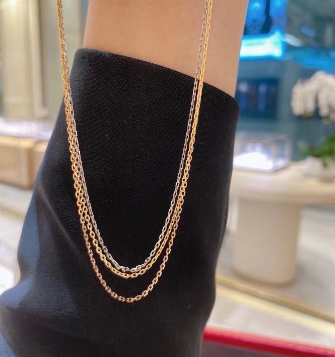 Cartier necklace CE16463