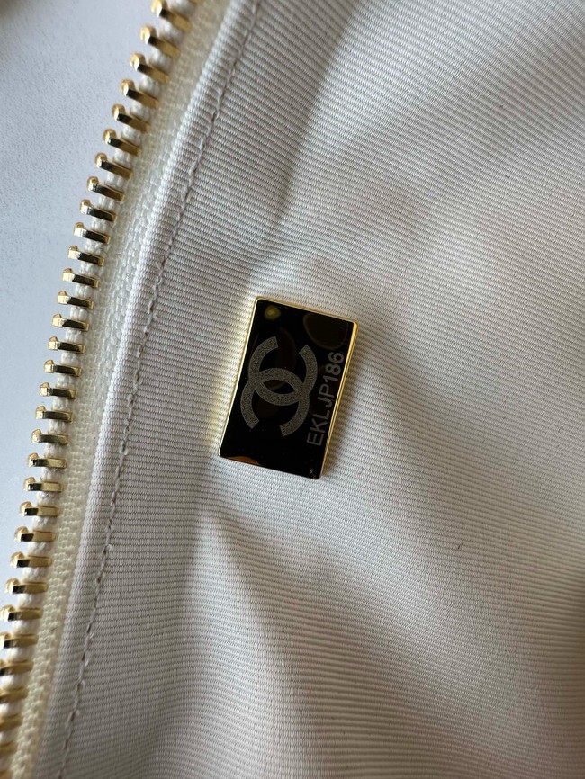 Chanel small HOBO BAG AS5528 white