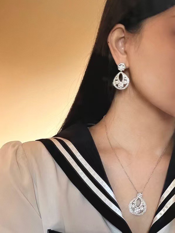 Van Cleef & Arpels Earring CE16620