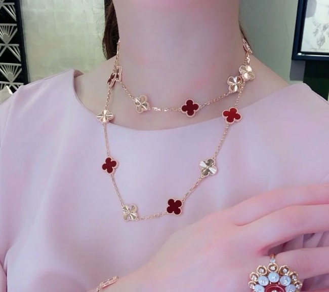 Van Cleef & Arpels necklace CE17013