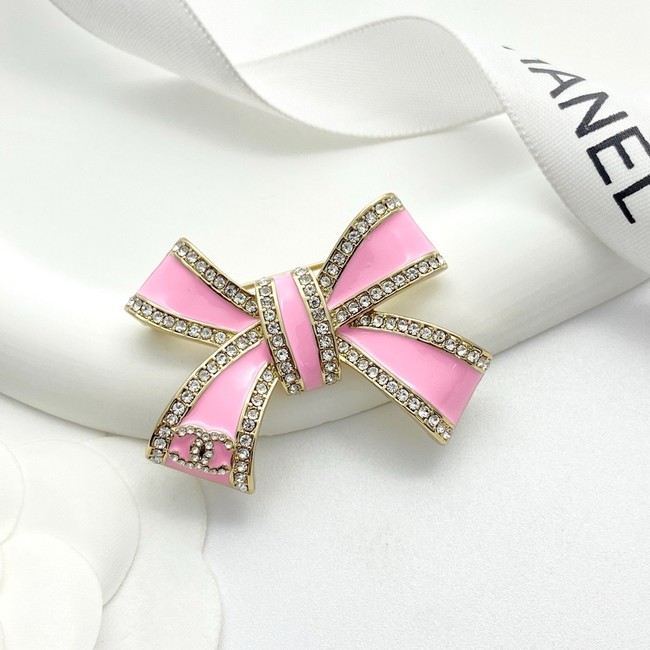 Chanel brooch CE81048
