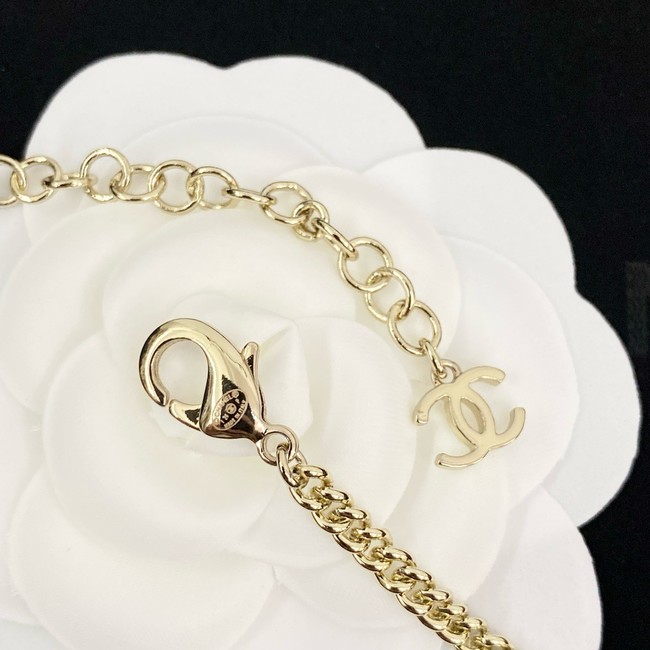 Chanel necklace CE81601