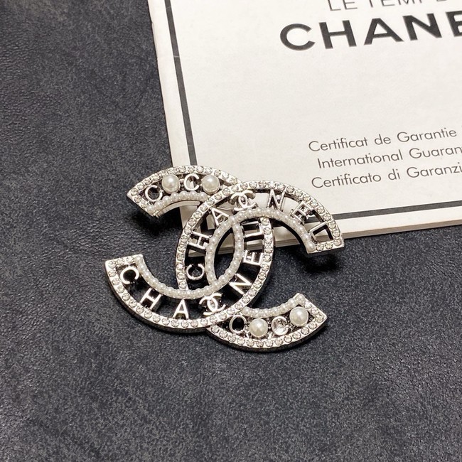 Chanel brooch CE81874