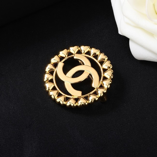 Chanel brooch CE81920